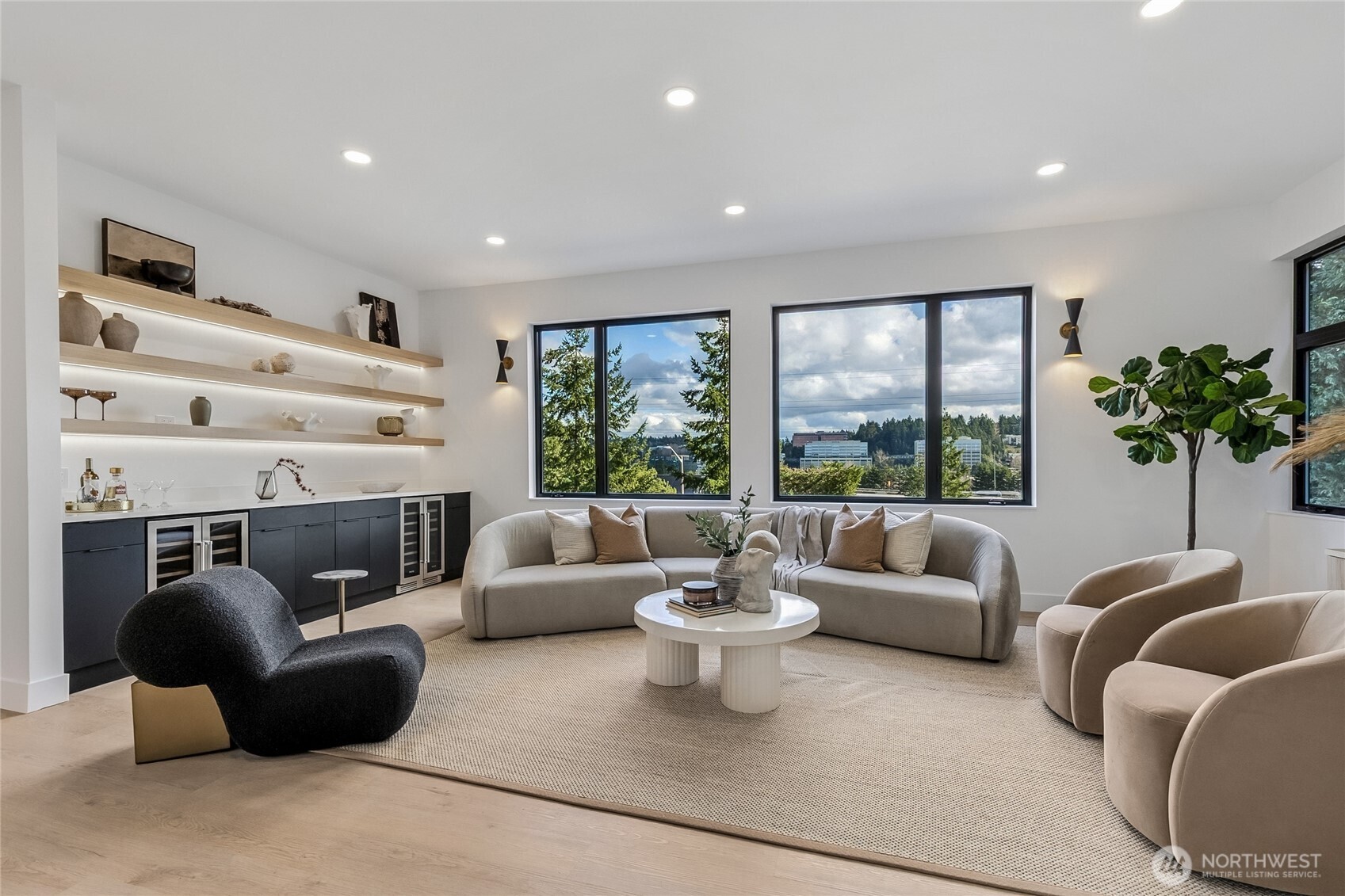 Bellevue, Washington, 98006, United States, 6 Bedrooms Bedrooms, ,4 BathroomsBathrooms,Residential,Active,2021655