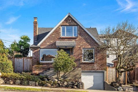 Photo of 7920 5th Avenue NE, Seattle, WA 98115 (MLS # 2469063)