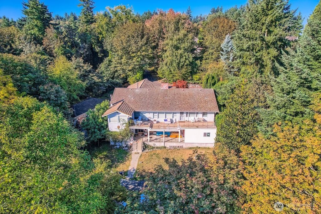 Photo of 30726 43rd Avenue SW, Federal Way, WA 98023 (MLS # 2444527)