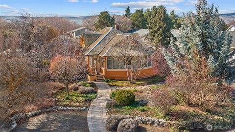 Photo of 312 E Manitoba Avenue, Ellensburg, WA 98926 (MLS # 2495215)