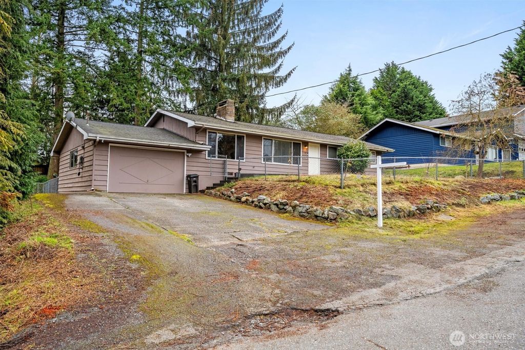 Photo of 12 74th St SW St, Everett, WA 98203 (MLS # 2334960)