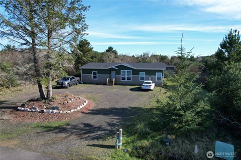 331 Palmer Street SW Ocean Shores WA 98569