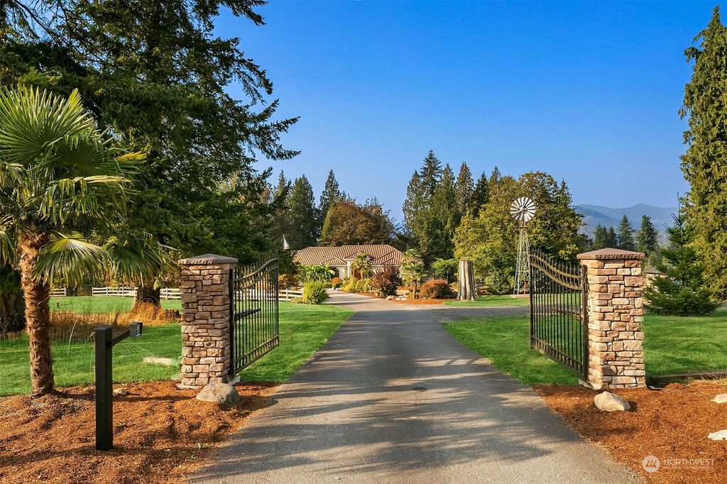 Photo of 27118 SE 208th Street, Maple Valley, WA 98038 (MLS # 1995858)