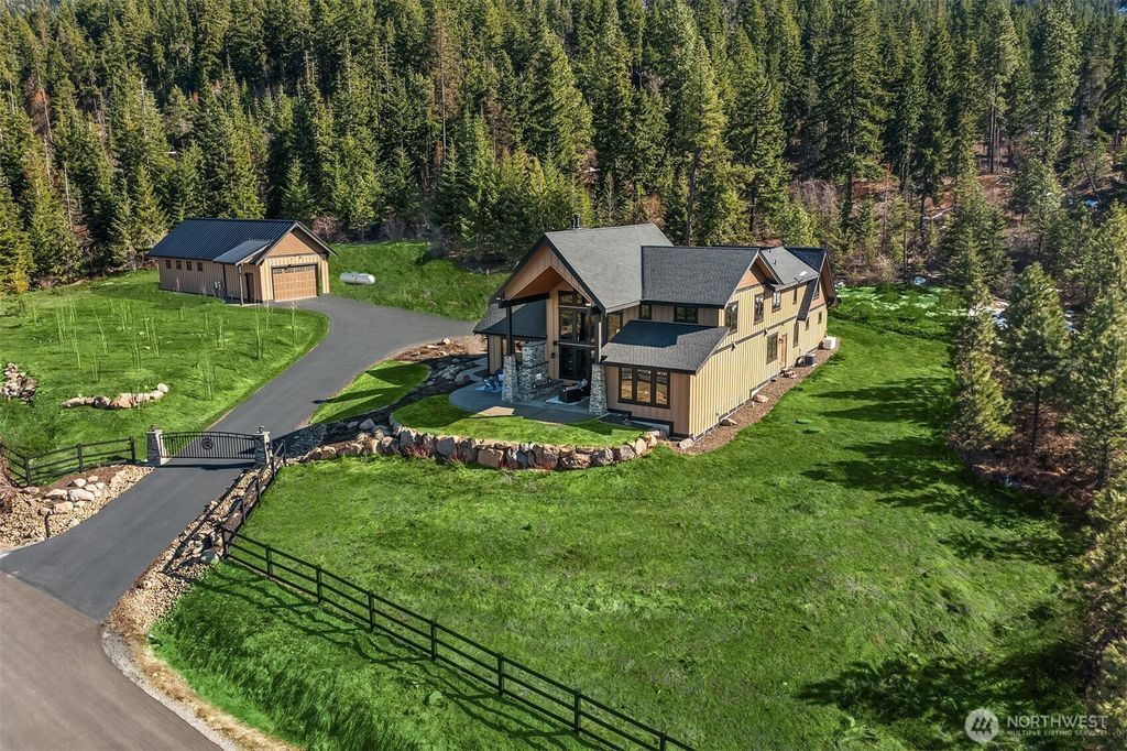 Photo of 452 Mahonia Drive, Cle Elum, WA 98922 (MLS # 2517228)