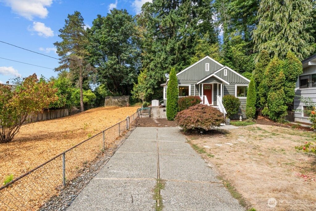 Photo of 4160 SW Orchard Street, Seattle, WA 98136 (MLS # 2410450)