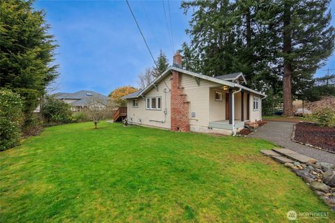Photo of 2327 W Mukilteo Boulevard, Everett, WA 98203 (MLS # 2493638)