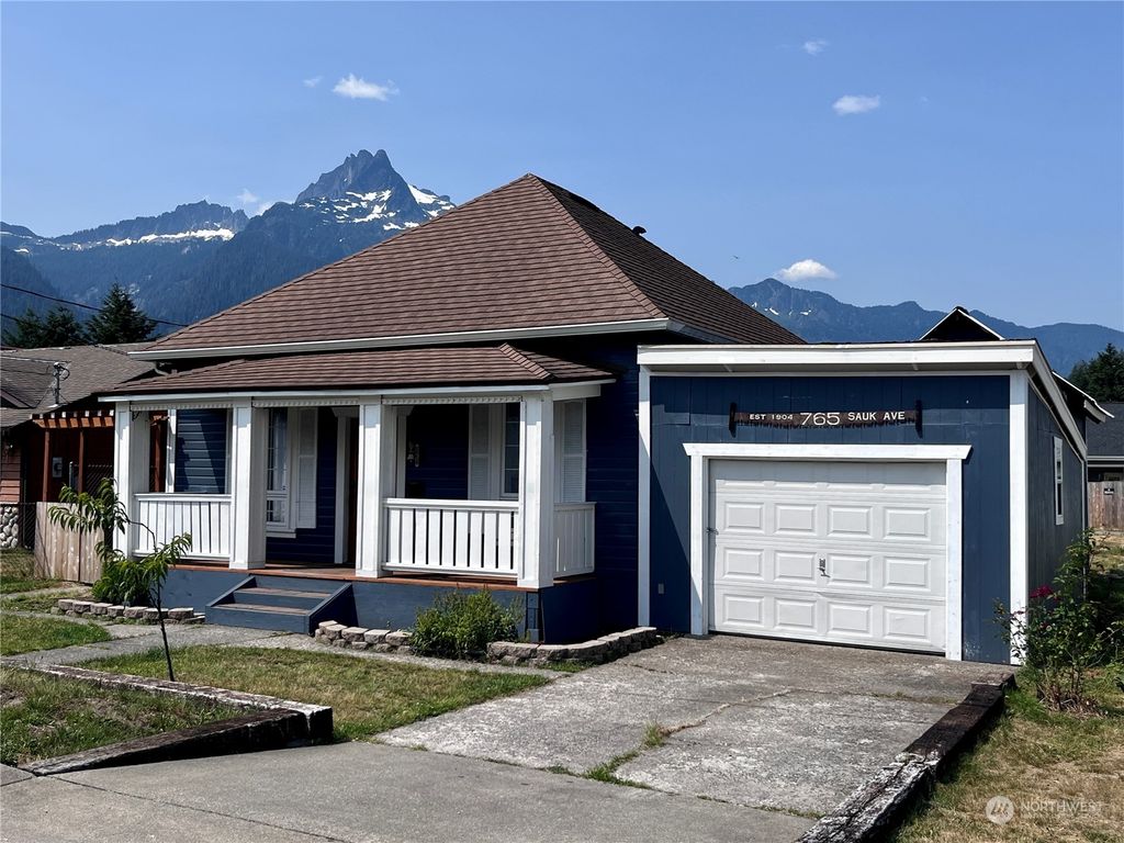 Photo of 765 Sauk Avenue, Darrington, WA 98241 (MLS # 2135148)