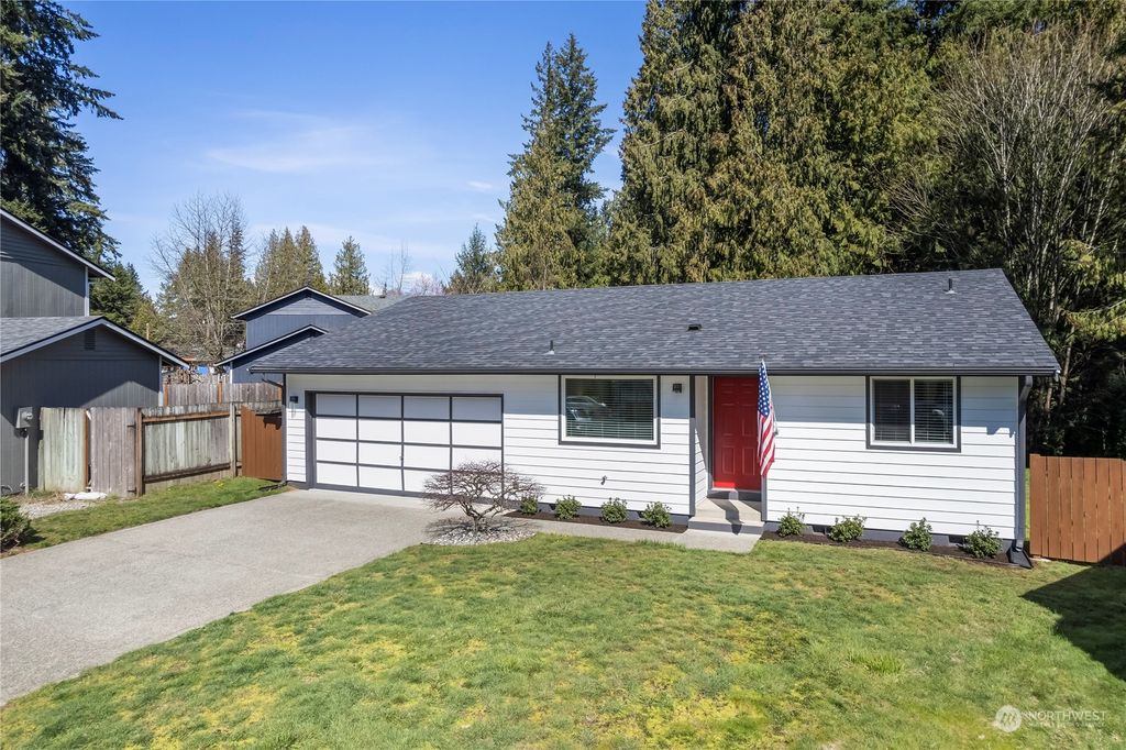 Photo of 5209 130th Place NE, Marysville, WA 98271 (MLS # 2046134)