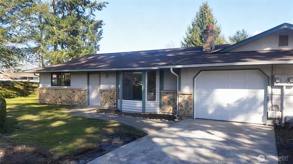 Photo of 13803 13805 11th Avenue Ct S, Tacoma, WA 98444 (MLS # 2533099)
