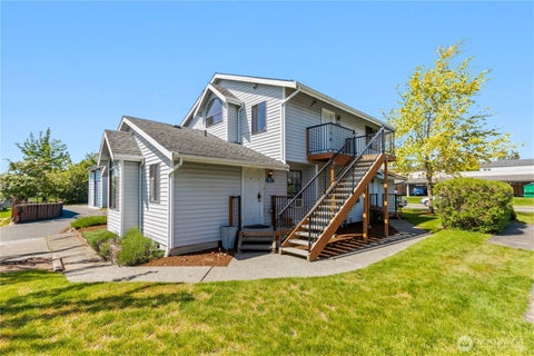 Photo of 2130 Texas Street, Bellingham, WA 98229 (MLS # 2522900)