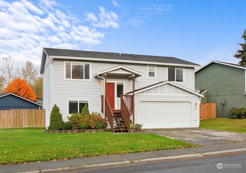 Photo of 1410 85th Avenue SE, Lake Stevens, WA 98258 (MLS # 2301628)