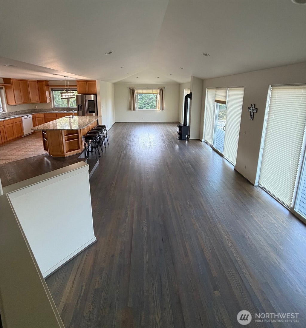 Photo of 152 Dunsmuir Rd RD, Port Ludlow, WA 98365 (MLS # 2585069)