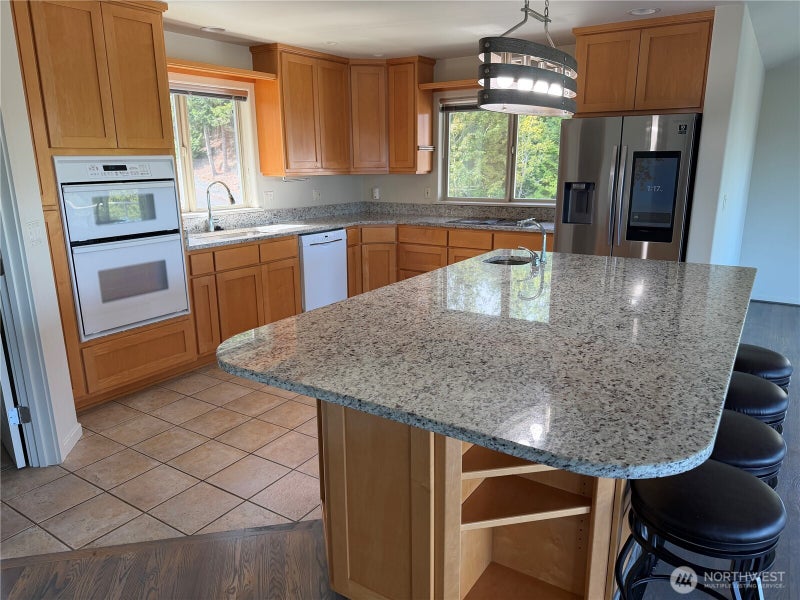 152 Dunsmuir Rd