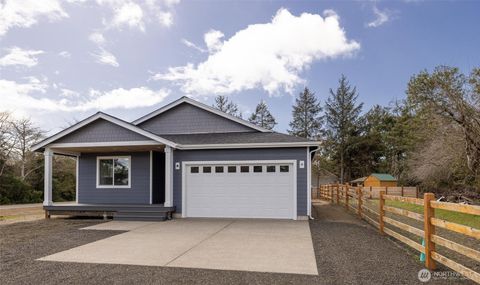 899 Point Brown Avenue SW, Ocean Shores, WA 98569 - MLS#: 2352419