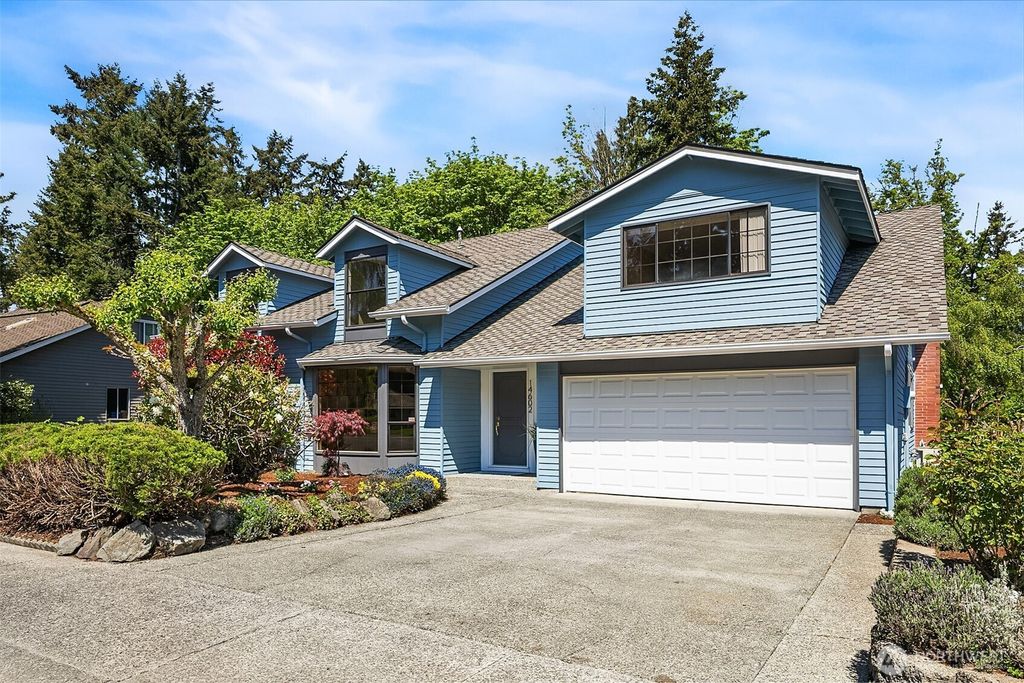 Photo of 14602 SE 165th Place, Renton, WA 98058 (MLS # 2518166)
