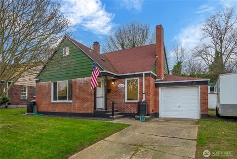 Photo of 3608 S L Street, Tacoma, WA 98418 (MLS # 2468417)