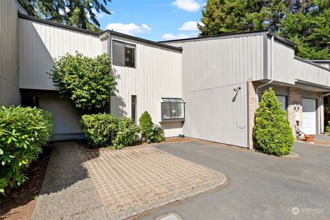 A home in Lake Forest Park