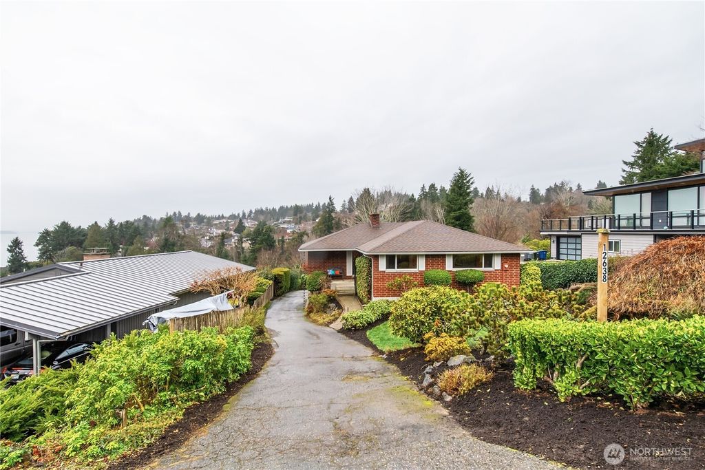 Photo of 12638 Shorewood Drive SW, Burien, WA 98146 (MLS # 2477118)