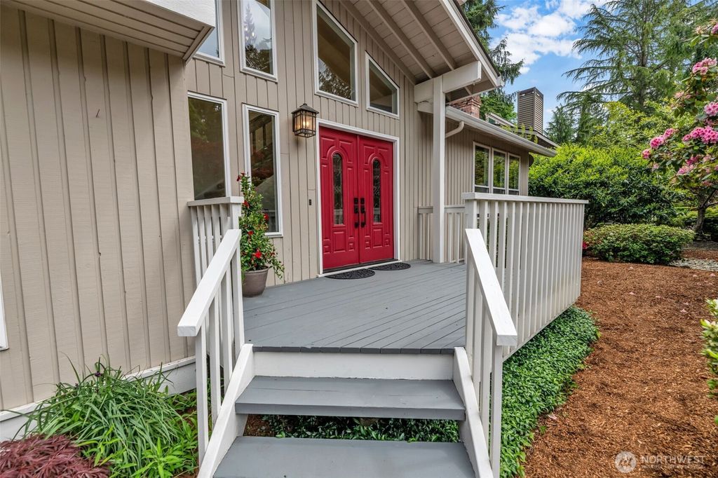Photo of 2714 Sahalee Drive E, Sammamish, WA 98074 (MLS # 2379442)