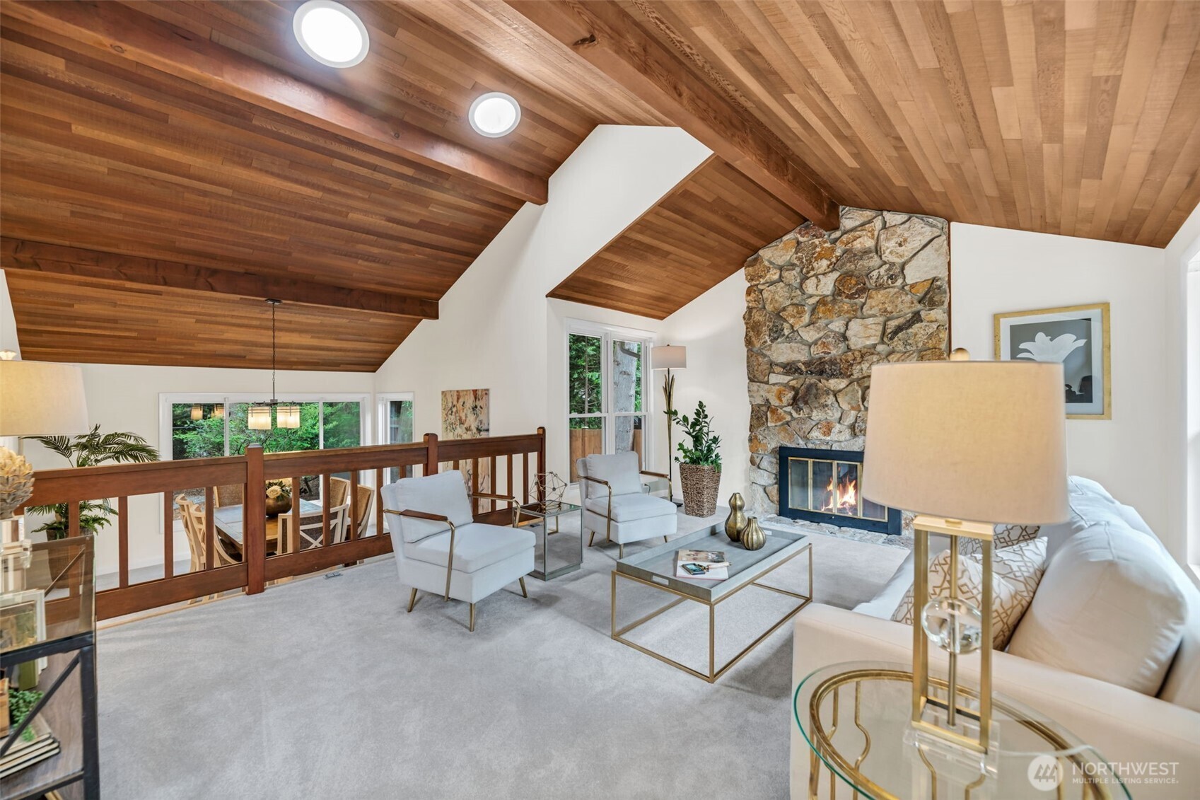2714 Sahalee Drive E