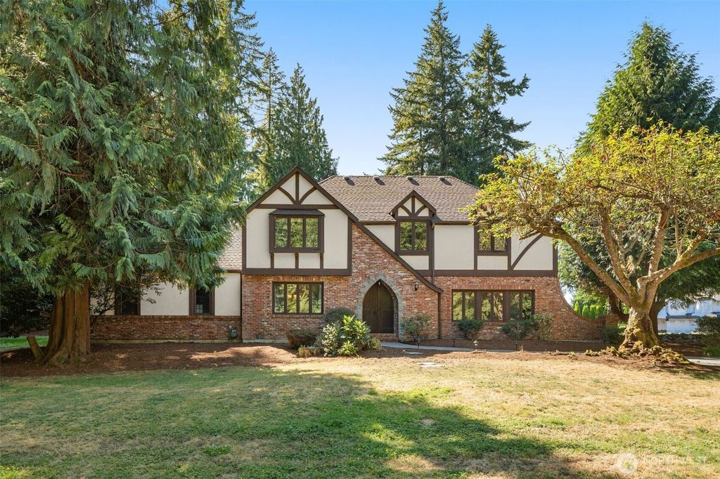 Photo of 23330 75th Avenue SE, Woodinville, WA 98072 (MLS # 2420048)