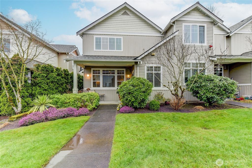 Photo of 900 233rd Avenue NE #931, Sammamish, WA 98074 (MLS # 2476473)