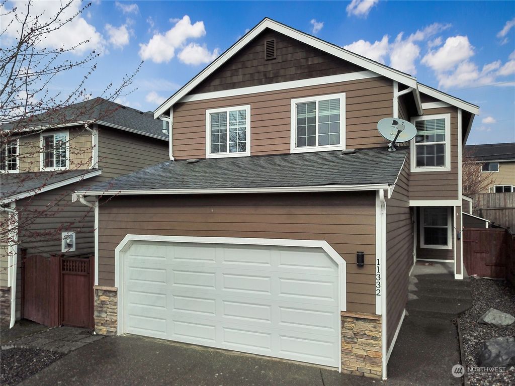 Photo of 11332 SE 193rd Place, Kent, WA 98031 (MLS # 2201357)