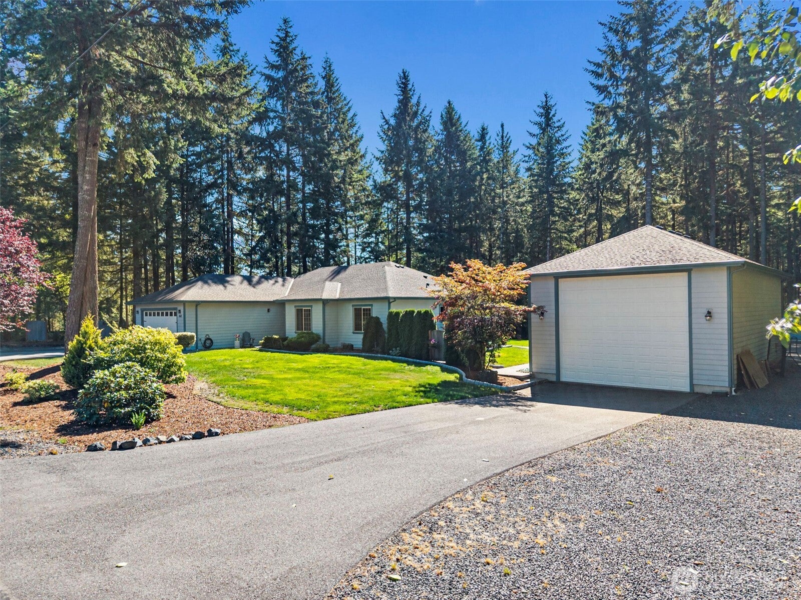 362 SW Ragle Court