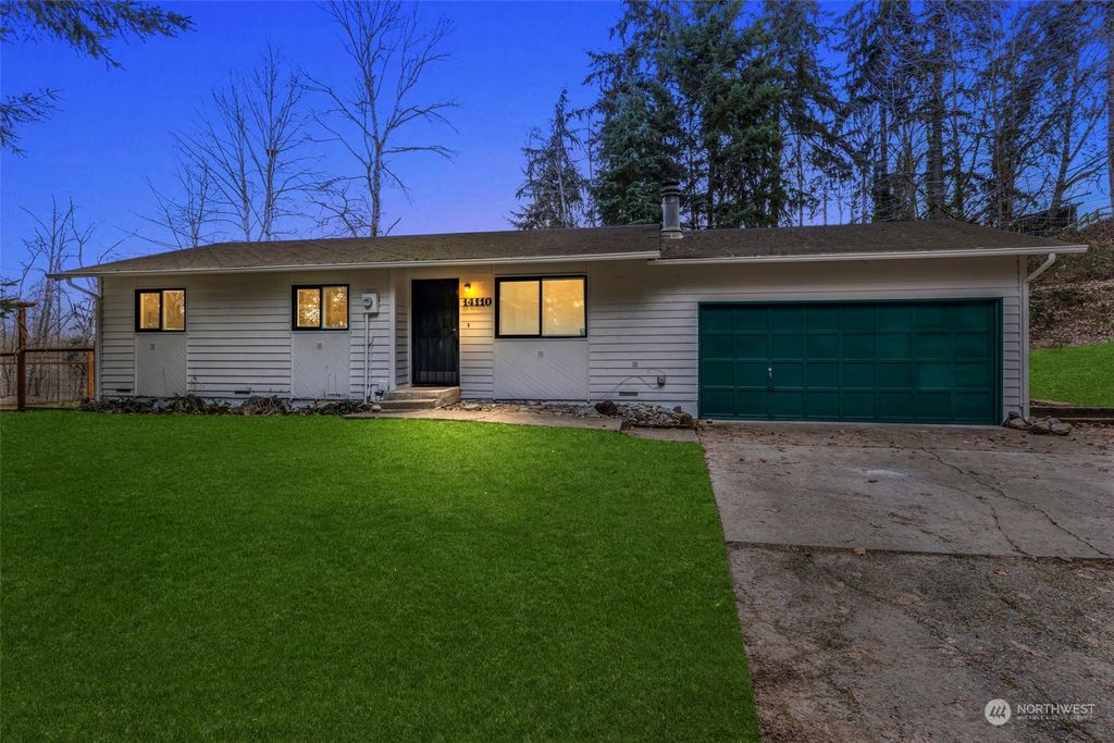 Photo of 14110 9th Place S, Burien, WA 98168 (MLS # 2191193)