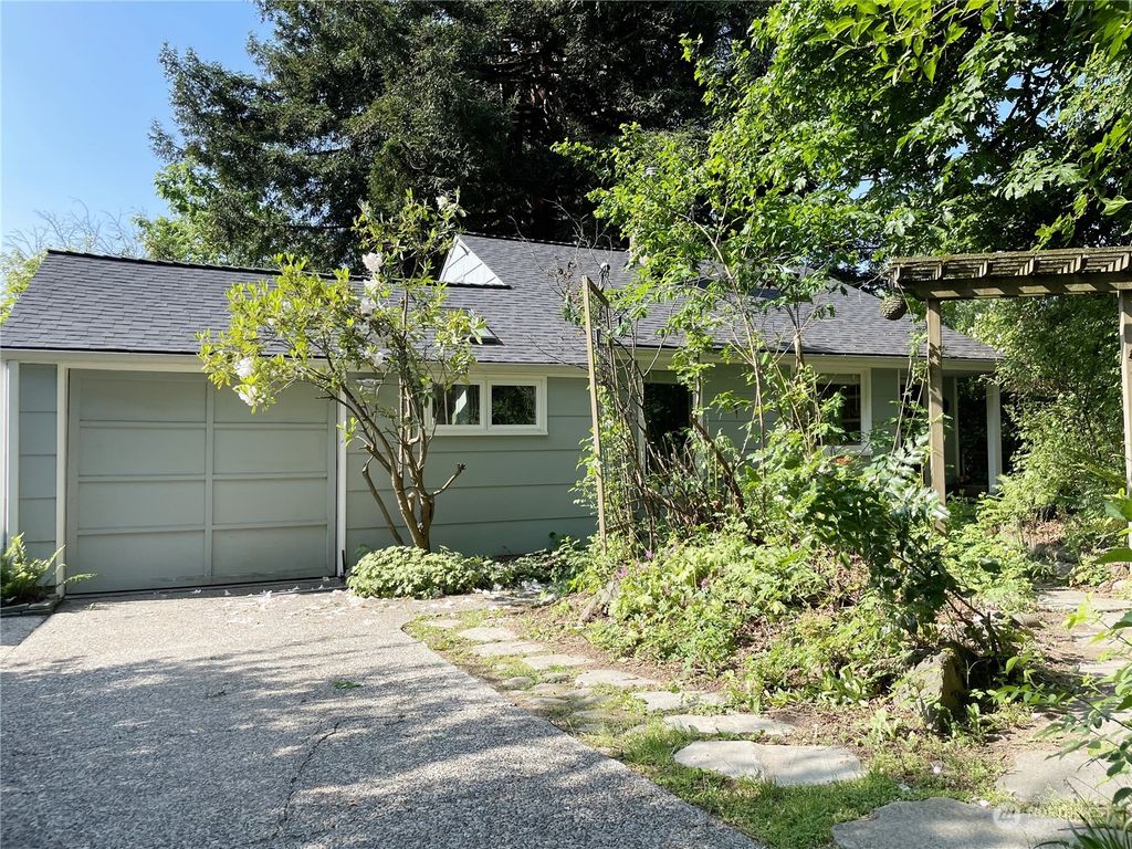 Photo of 2303 N 115th Street, Seattle, WA 98133 (MLS # 2068916)