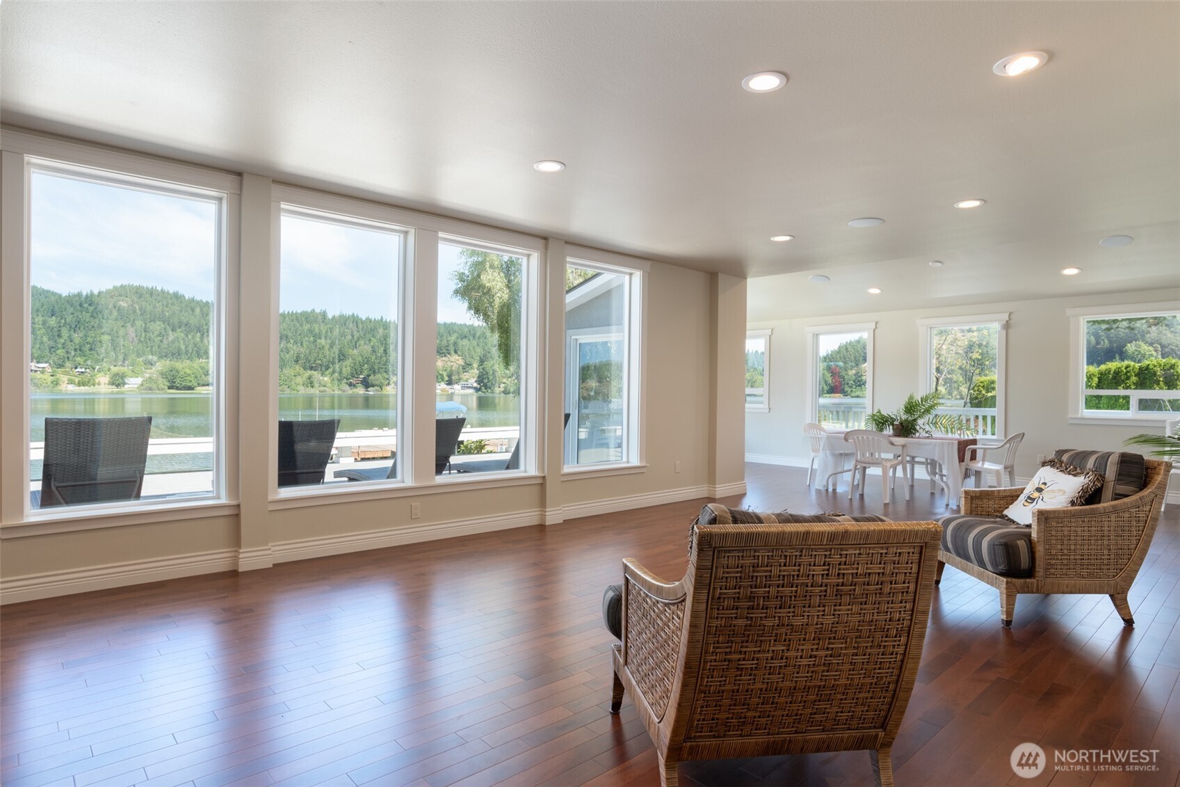 6307 Mountain View Lane