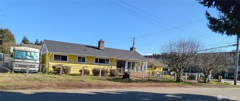 Photo of 1701 51st Street NE, Tacoma, WA 98422 (MLS # 2478984)