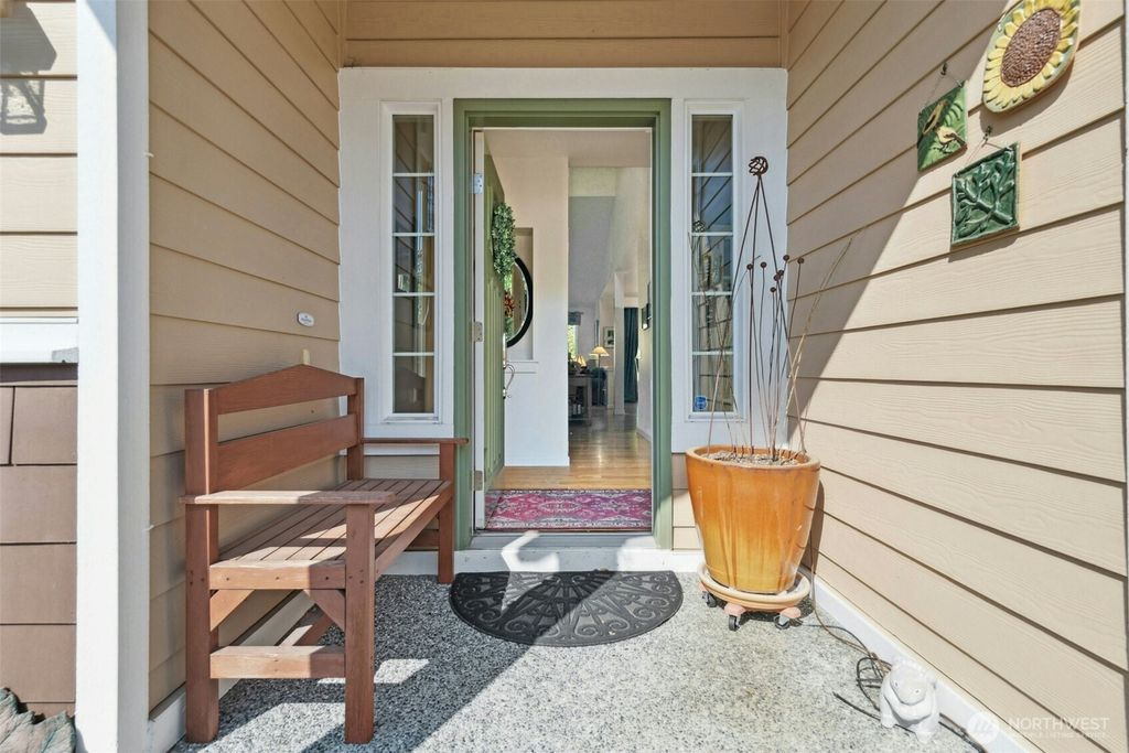 Photo of 22512 38th Avenue SE, Bothell, WA 98021 (MLS # 2362851)