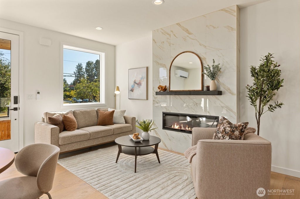 Photo of 3314 W Dravus Street, Seattle, WA 98199 (MLS # 2594269)