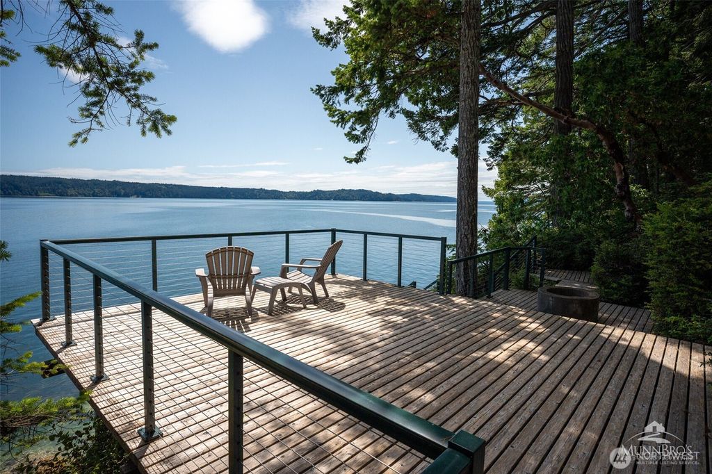 Photo of 95 Weather-n-heights, Brinnon, WA 98320 (MLS # 2528732)