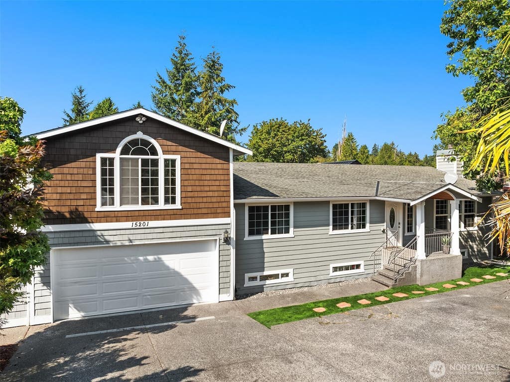 Photo of 15201 Simonds Road NE, Kenmore, WA 98028 (MLS # 2566888)