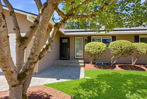 Photo of 6341 121st Avenue SE, Bellevue, WA 98006 (MLS # 2540583)