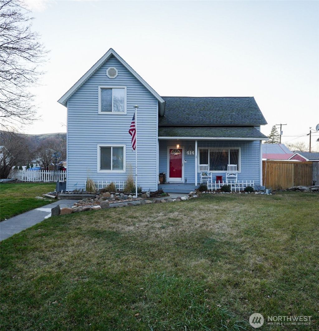 Photo of 414 S 4th Street, Dayton, WA 99328 (MLS # 2467069)