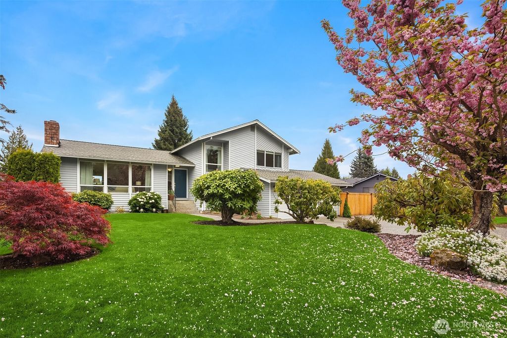 Photo of 7388 126th Place SE, Newcastle, WA 98056 (MLS # 2516244)