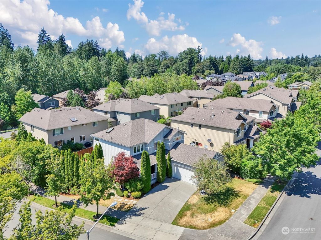 Photo of 12031 179 Place NE, Redmond, WA 98052 (MLS # 2259217)