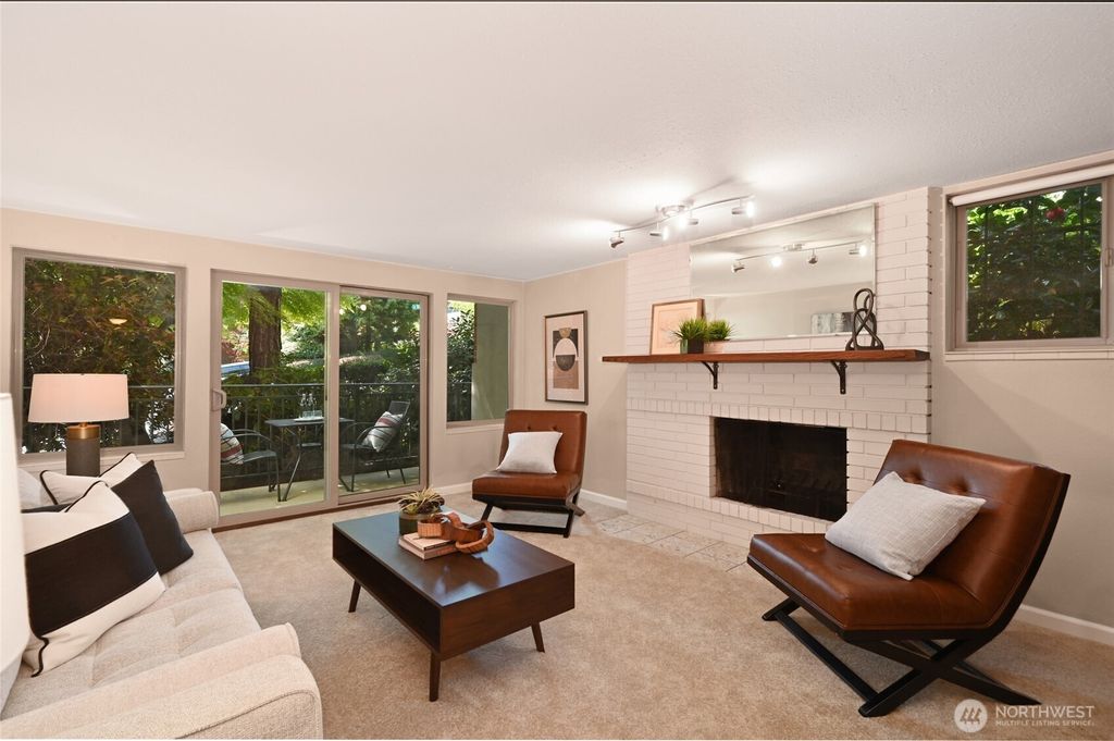 Photo of 3400 25th Avenue W #101, Seattle, WA 98199 (MLS # 2490394)