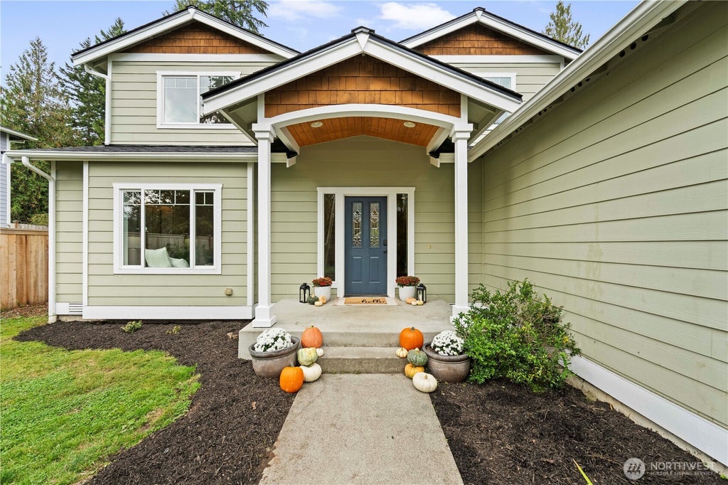 Photo of 6114 97th Drive NE, Lake Stevens, WA 98258 (MLS # 2582748)