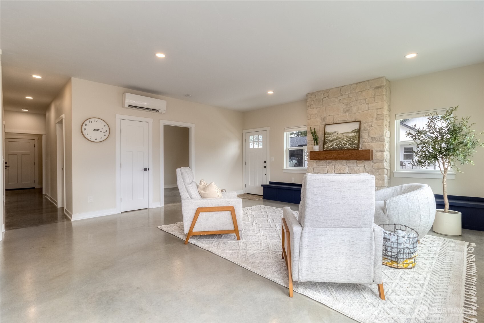 2136 Solara Lane