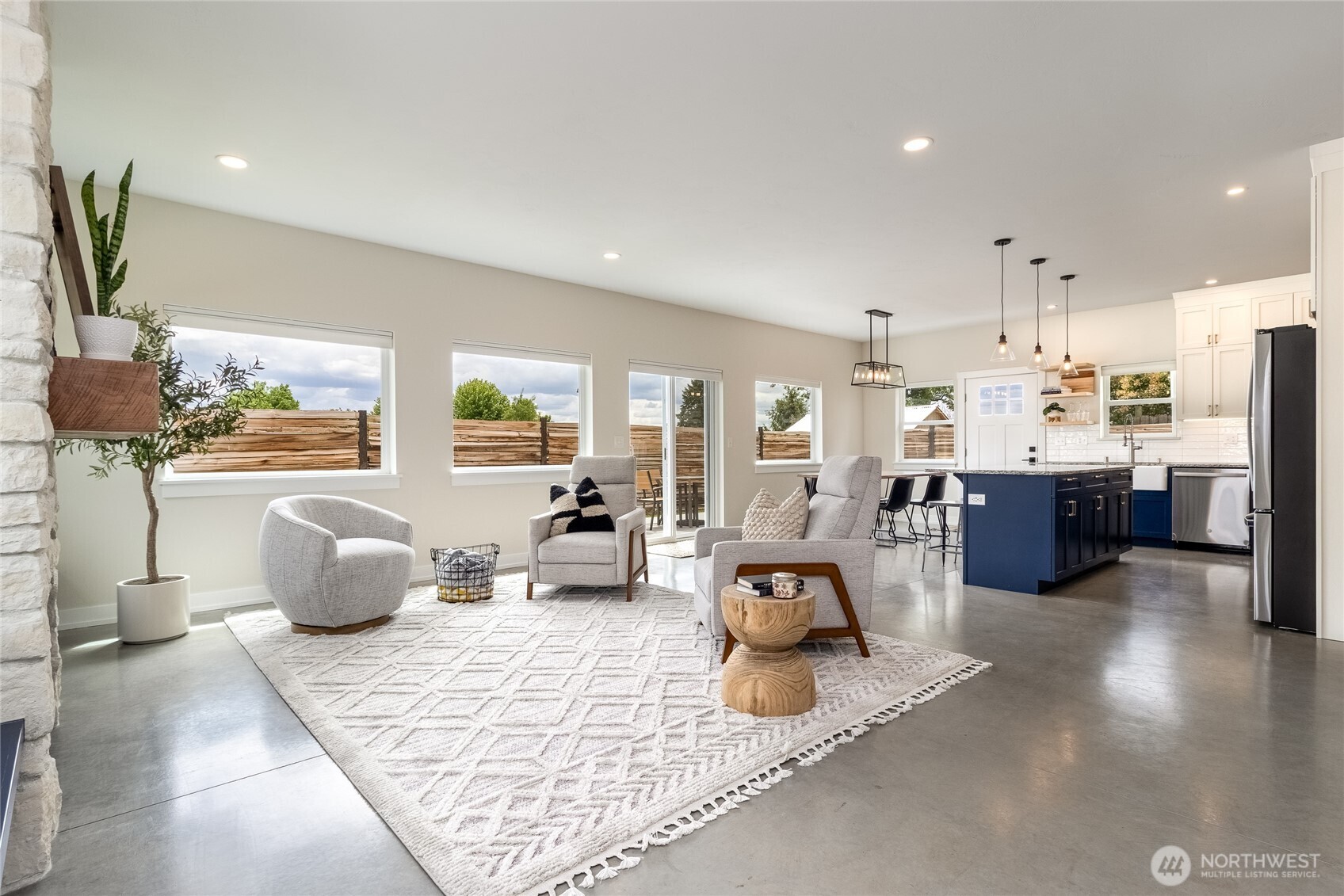 2136 Solara Lane