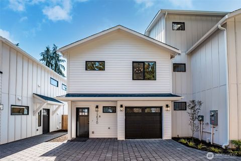 12520 2nd Avenue NE Unit B, Seattle, WA 98125 - MLS#: 2361750