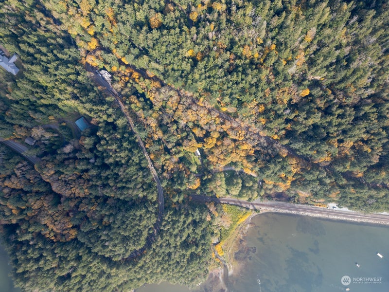2190 Chuckanut Drive