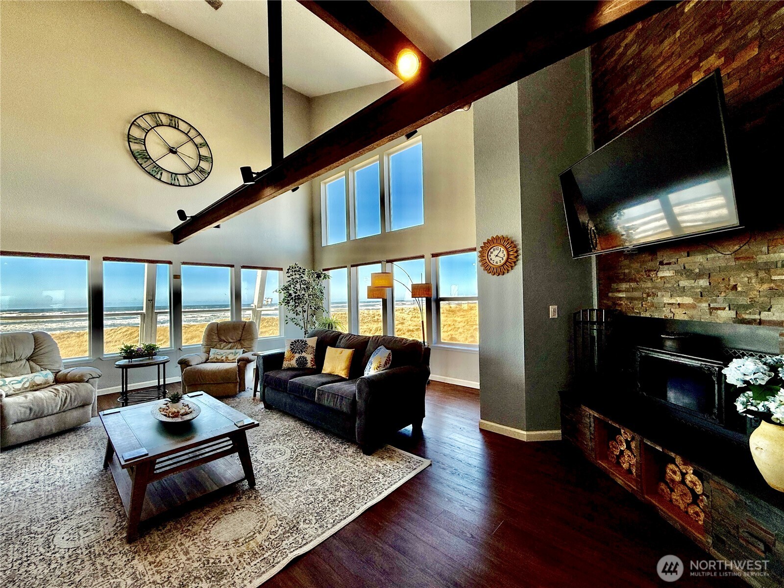 1301 Ocean Shores Boulevard SW 6