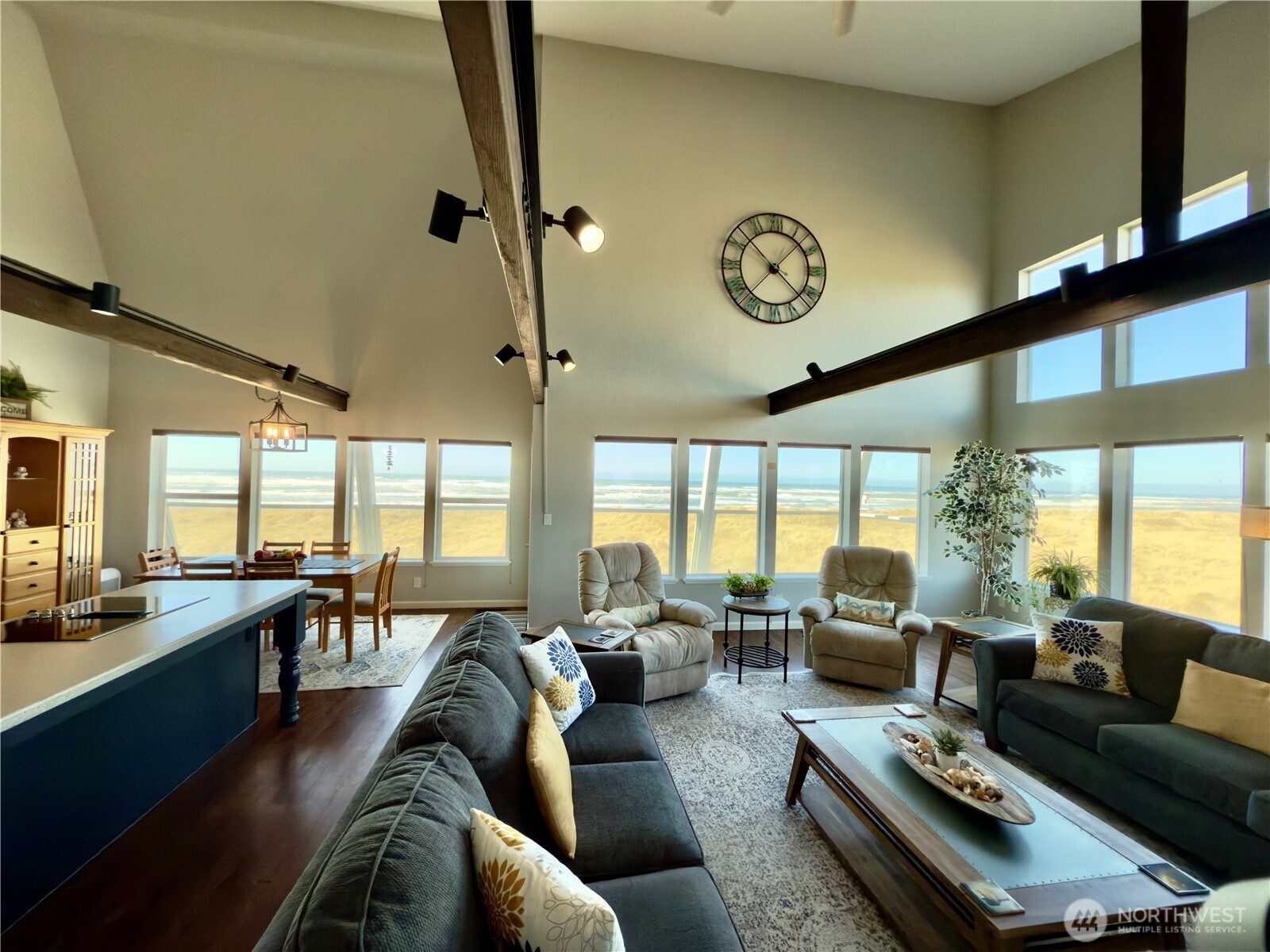 1301 Ocean Shores Boulevard SW 6