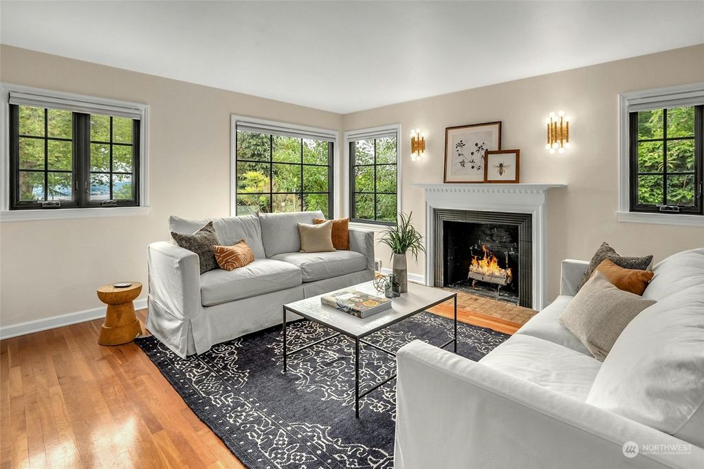 Photo of 7301 50th Avenue NE, Seattle, WA 98115 (MLS # 2245190)
