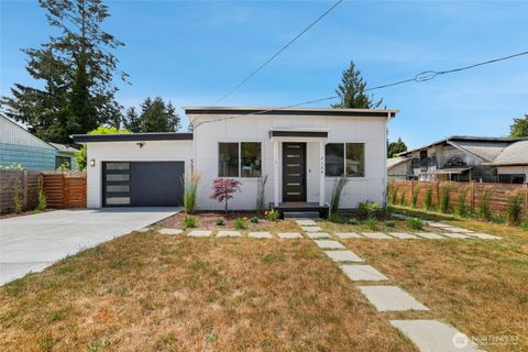 Photo of 3124 Oas Drive W, University Place, WA 98466 (MLS # 2390843)